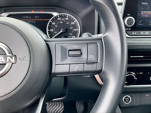 Used 2023 Nissan Rogue S image 22