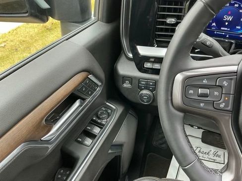 Used 2024 Chevrolet Silverado 2500 High Country w/ High Country Premium Package image 22