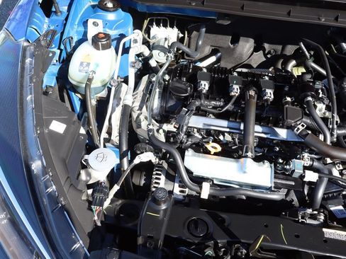 Used 2023 Nissan Kicks SR w/ SR Premium Package FWD image 12