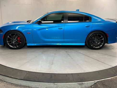 Used 2023 Dodge Charger Scat Pack w/ Plus Group RWD image 2