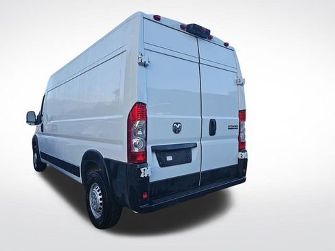 Used 2026 RAM ProMaster 2500 w/ Convenience Group FWD image 8