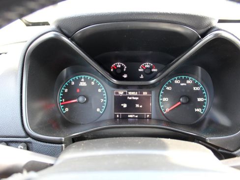 Used 2022 Chevrolet Colorado LT AWD/4WD image 14