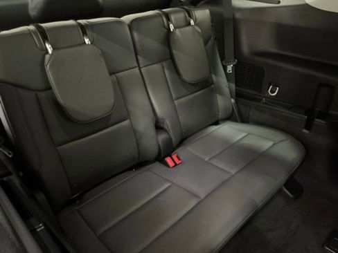 Used 2025 Ford Explorer Active w/ Active Comfort Package image 18