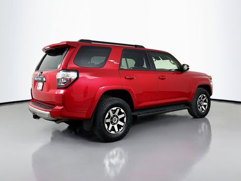 Certified 2024 Toyota 4Runner TRD Off-Road Premium AWD/4WD image 7