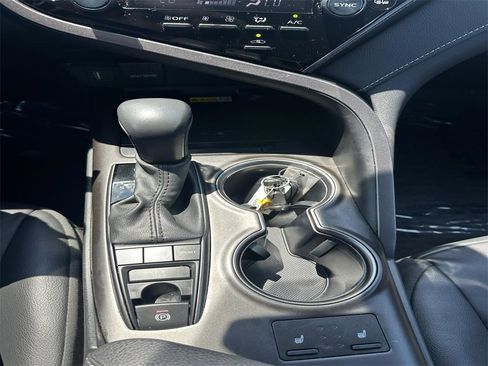 Used 2024 Toyota Camry XSE image 17