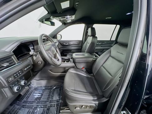 Certified 2023 GMC Yukon XL Denali AWD/4WD image 21