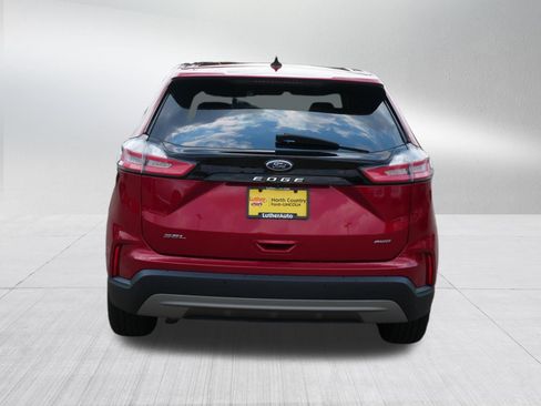 Certified 2022 Ford Edge SEL w/ Convenience Package AWD/4WD image 6