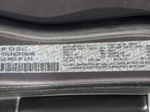 Used 2023 Jeep Grand Cherokee L Limited AWD/4WD image 48