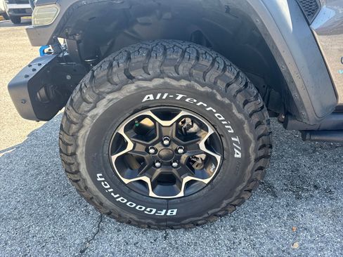 Used 2021 Jeep Wrangler Unlimited Rubicon 4xe w/ Steel Bumper Group image 11