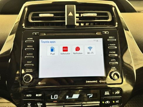Used 2022 Toyota Prius Prime LE FWD image 30