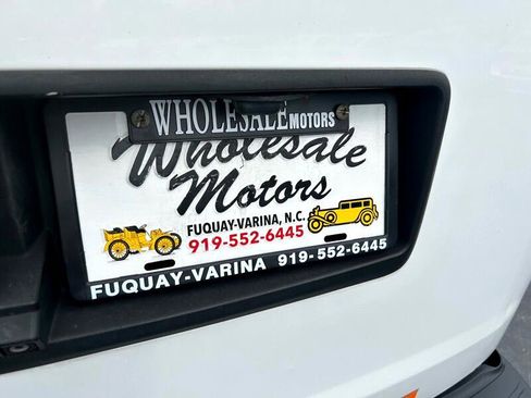 Used 2015 Chevrolet Express 2500 image 26