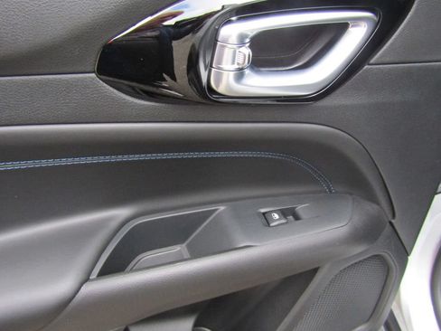 New 2026 Jeep Compass Limited AWD/4WD image 22