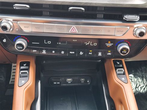 Certified 2023 Kia Telluride SX Prestige X-Line image 19