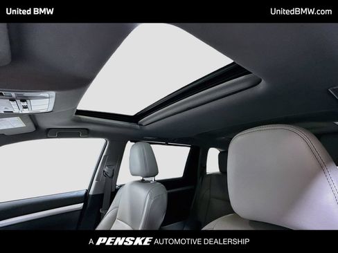 Used 2018 Toyota Highlander XLE w/ Protection Package #3 AWD/4WD image 11