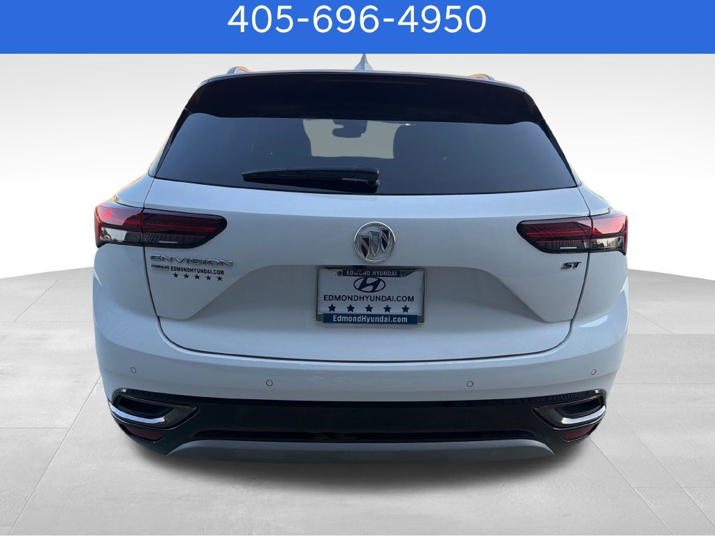 Used 2023 Buick Envision Essence w/ Sport Touring Package AWD/4WD image 4