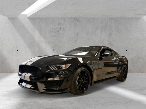 Used 2020 Ford Mustang Shelby GT350 w/ Technology Package image 4