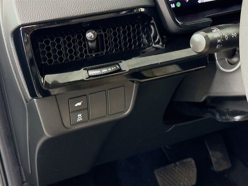 Used 2023 Honda CR-V EX-L image 10