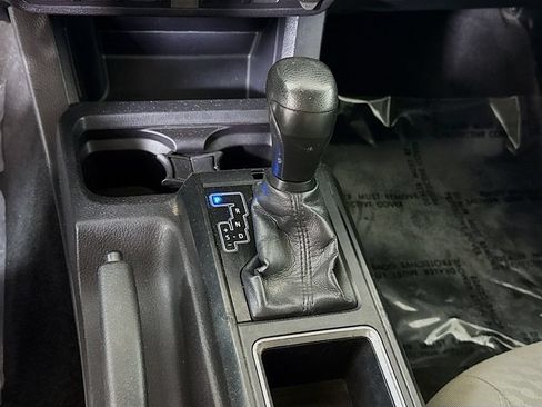 Used 2021 Toyota Tacoma SR w/ SR Convenience Package RWD image 10