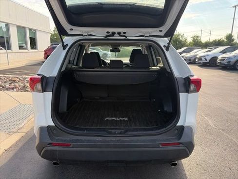 Used 2020 Toyota RAV4 LE w/ All Weather Liner Package AWD/4WD image 10
