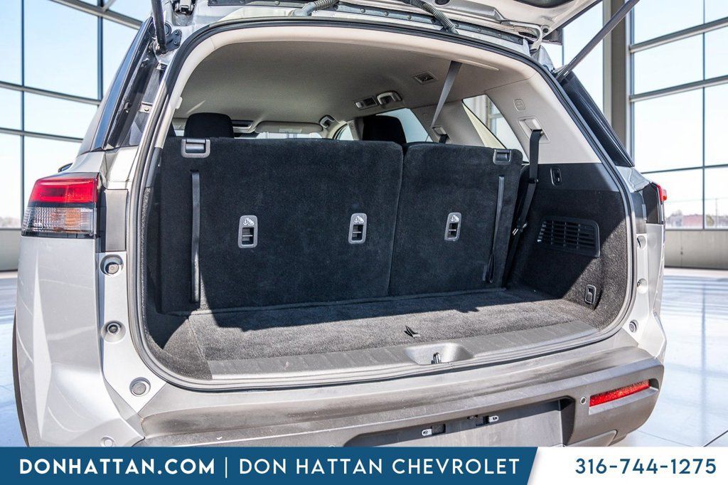 Used 2024 Nissan Pathfinder SV AWD/4WD image 31