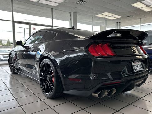 Used 2022 Ford Mustang Shelby GT500 w/ Technology Package RWD image 6