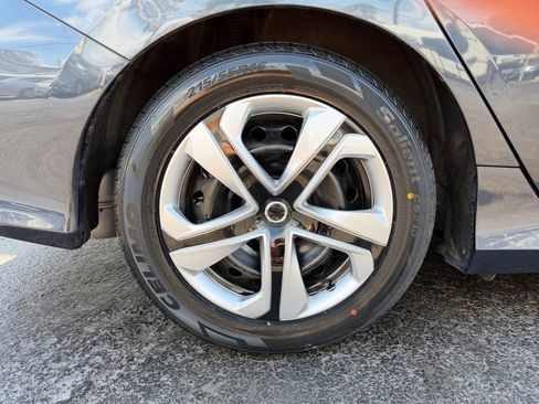 Used 2020 Honda Civic LX image 41