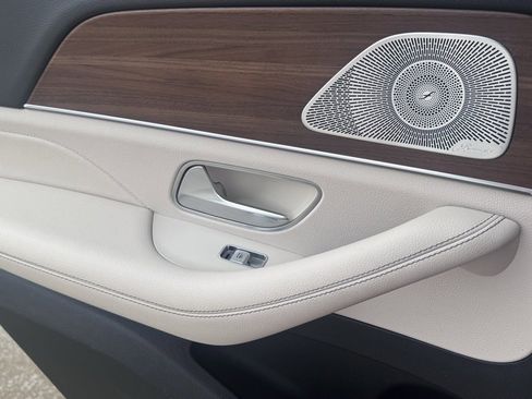 Used 2021 Mercedes-Benz GLE 350 image 18