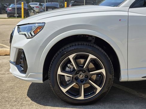 New 2025 Audi Q3 2.0T Premium Plus image 11