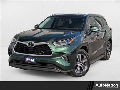 Used 2024 Toyota Highlander XLE