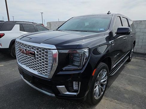 Used 2024 GMC Yukon XL Denali RWD image 1