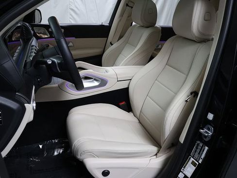 Used 2026 Mercedes-Benz GLS 450 4MATIC image 10