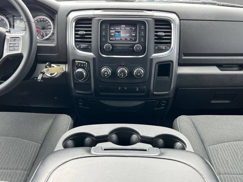 Used 2024 RAM 1500 Warlock RWD image 3
