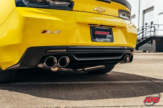 Used 2017 Chevrolet Camaro SS RWD image 39