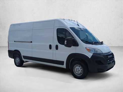 Used 2023 RAM ProMaster 2500 FWD image 3