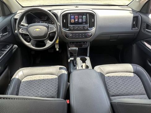 Used 2018 Chevrolet Colorado Z71 AWD/4WD image 15