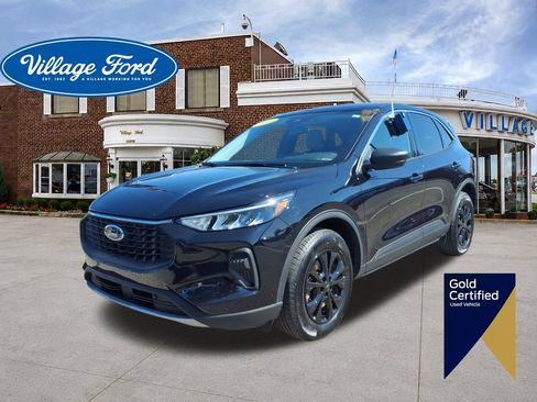 Certified 2023 Ford Escape Active w/ Tech Pack #1 AWD/4WD image 1
