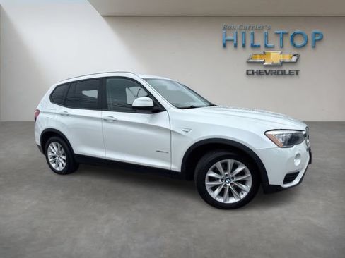 Used 2017 BMW X3 xDrive28i AWD/4WD image 2