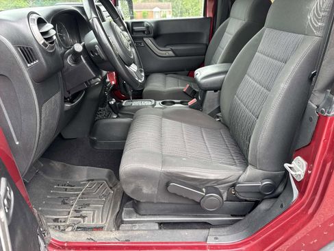 Used 2012 Jeep Wrangler Sport AWD/4WD image 25