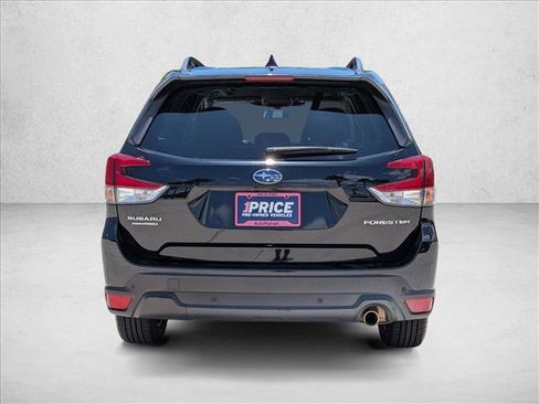Used 2023 Subaru Forester Limited AWD/4WD image 7