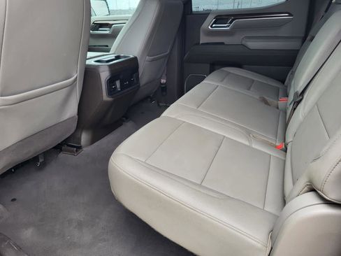 Used 2023 Chevrolet Silverado 1500 LT Trail Boss w/ LT Trail Boss Premium Package AWD/4WD image 13