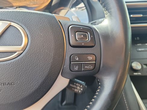 Used 2018 Lexus IS 300 w/ Premium Package RWD image 33