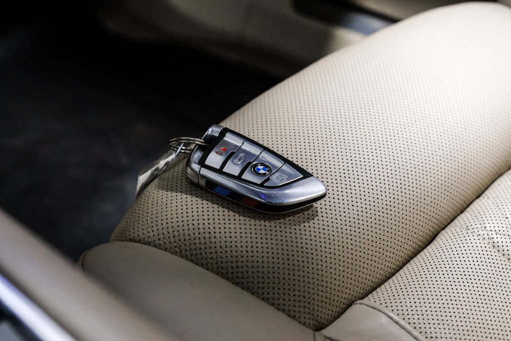 Used 2016 BMW 750i xDrive AWD/4WD image 87