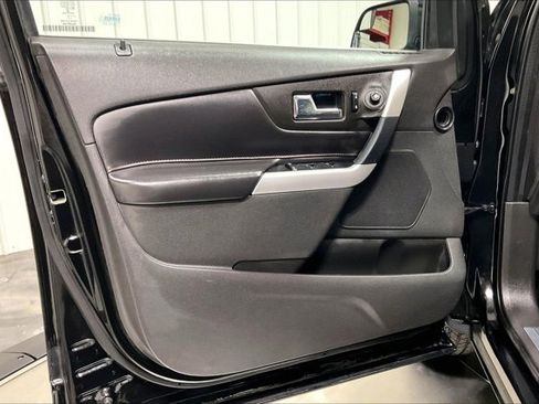 Used 2014 Ford Edge Limited image 23