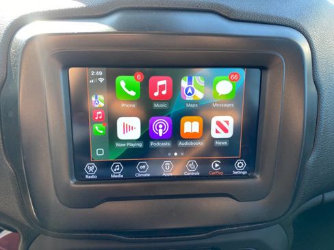 Used 2021 Jeep Renegade Latitude w/ Convenience Group image 35