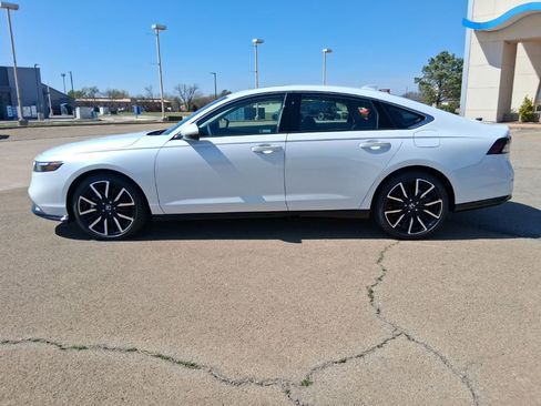 New 2026 Honda Accord Touring image 9