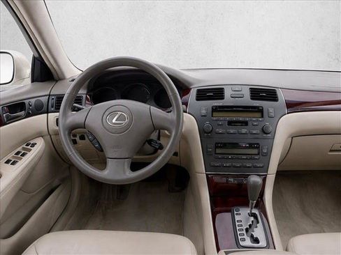 Used 2004 Lexus ES 330 w/ Premium Pkg FWD image 19