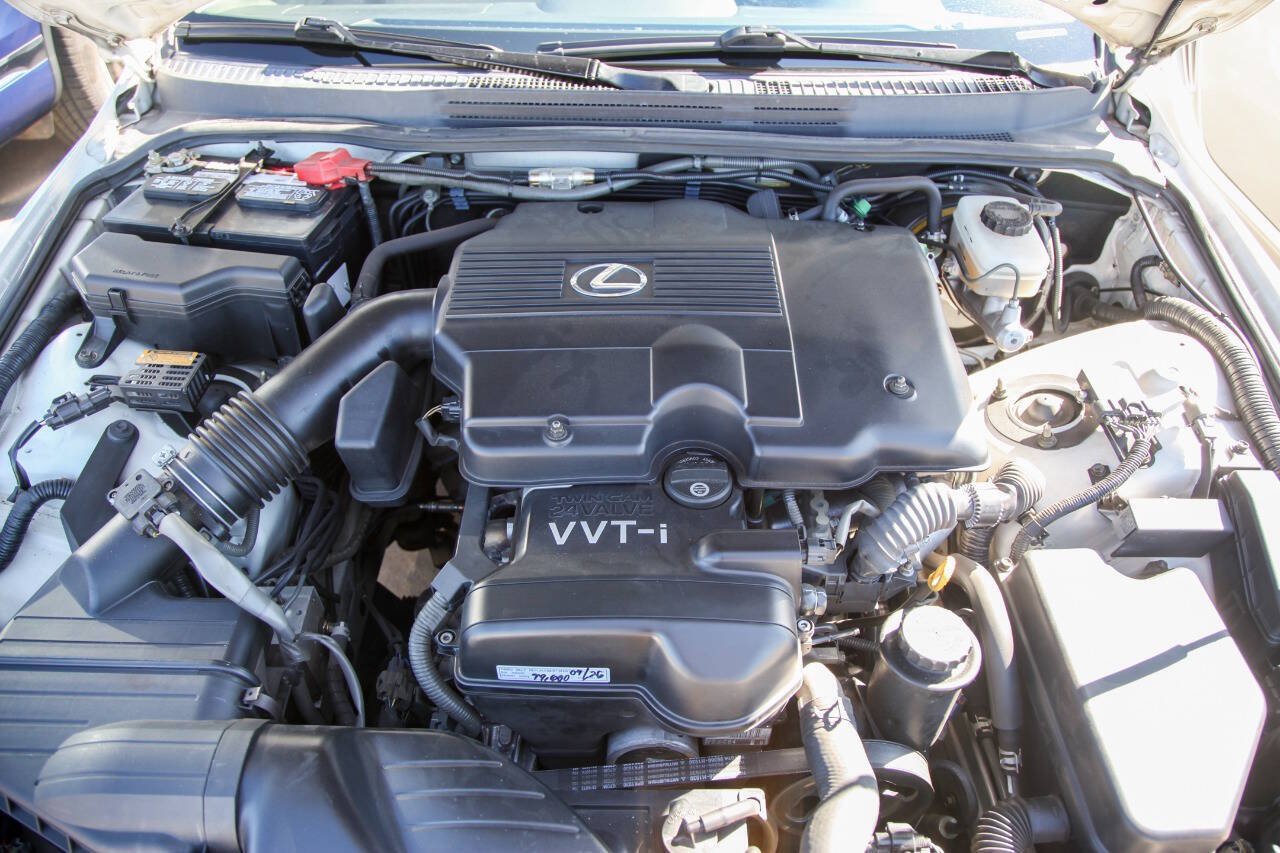 Used 2001 Lexus IS 300 w/ Leather Trim Pkg RWD image 81