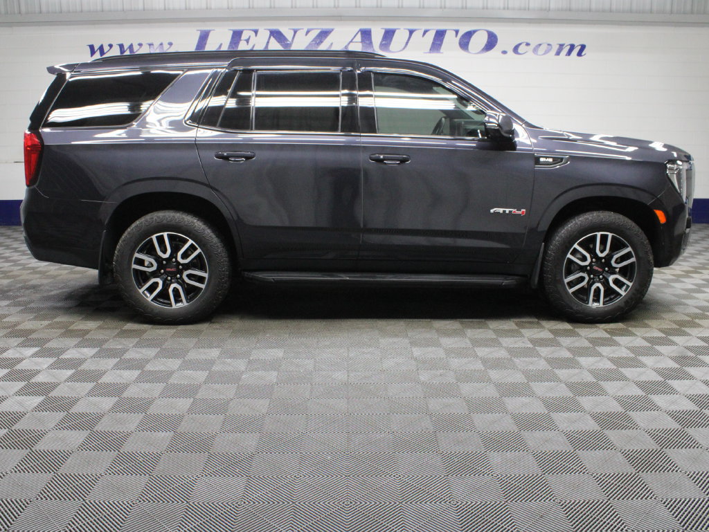Used 2024 GMC Yukon AT4 w/ Technology Package AWD/4WD image 2