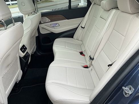Used 2025 Mercedes-Benz GLE 350 4MATIC image 15