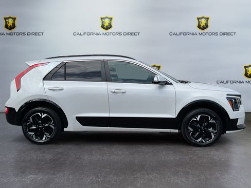 Used 2023 Kia Niro Wind FWD image 4
